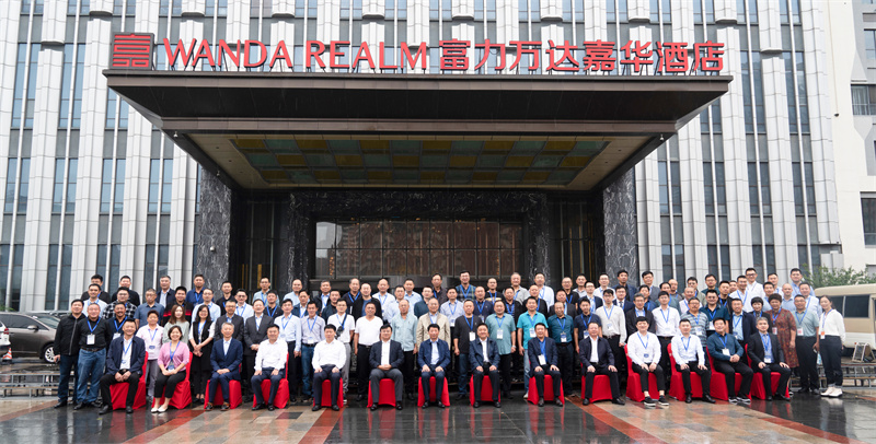 Z最后全体合影.jpg